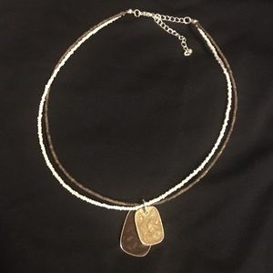 “Coffee and cream” necklace